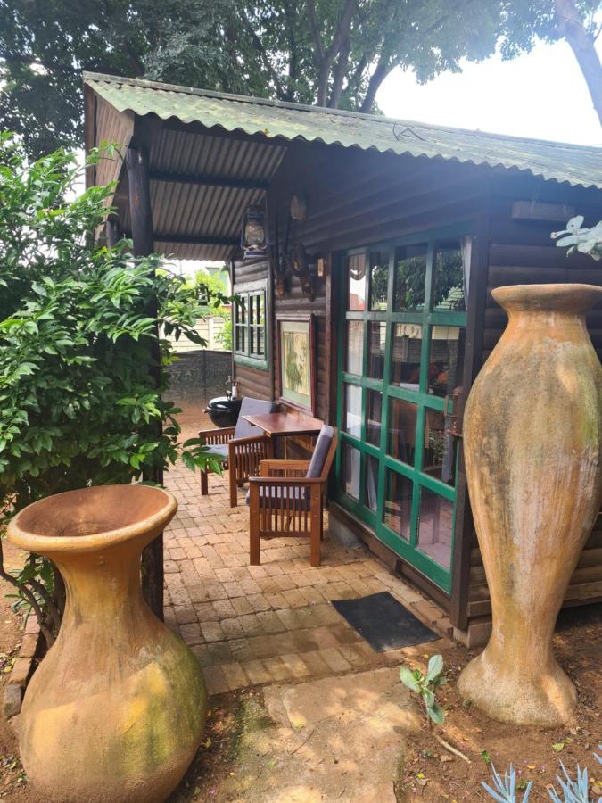 The Old Cabin Hotel Cullinan Exterior photo